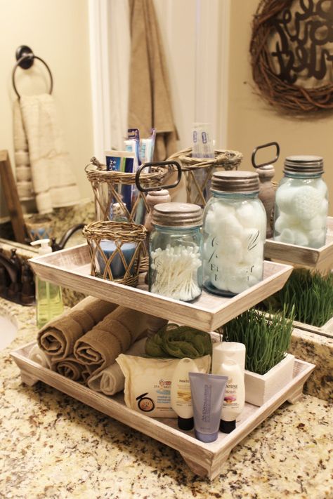 Bathroom Tiered Tray, Bathrooms Decor, Diy Bathroom Storage Ideas, Diy Bathroom Design, Guest Bathroom Decor, Small Bathroom Organization, Diy Bathroom Storage, Countertop Organization, Bathroom Organization Diy