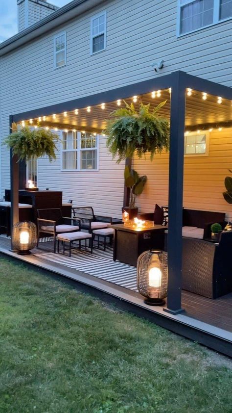 Cozy Backyard Ideas Landscaping, Back Yard Ideas For Small Yards Landscaping Patio Outdoor Living, Narrow Patio Decorating Ideas, Jacuzzi Accessories, Cute Patio Ideas, Pergola Jacuzzi, Pergola Ideas Modern, Cozy Backyard Patio, Patio Makeover Ideas