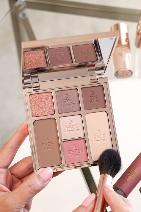 Charlotte Tilbury Instant Look in a Palette Pretty Blushed Beauty Charlotte Tilbury Instant Look Palette, Charlotte Tilbury Face Palette, Charlotte Tillberry, Charlotte Tilbury Makeup Looks, Charlotte Tilbury Palette, Charlotte Tilbury Looks, Tilbury Makeup, Makeup Luxury, Charlotte Tilbury Pillow Talk