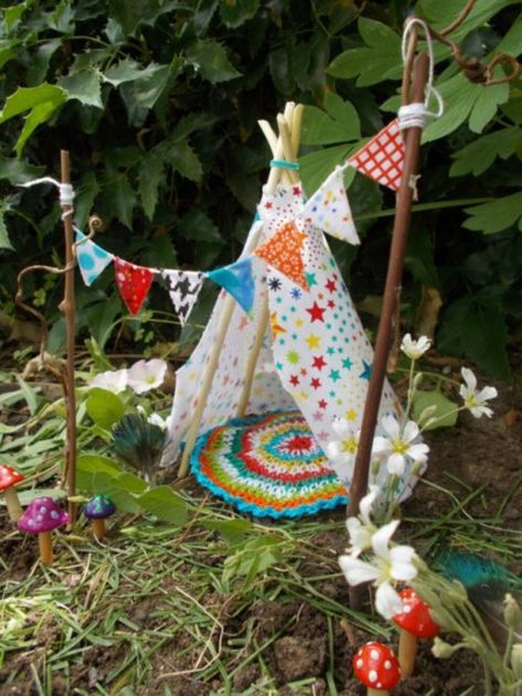 Teepee Fairy House Miniature Garden Design, Fairy Garden Crafts, Fairy Garden Designs, Fairy Furniture, Faeries Gardens, Fairy Garden Houses, Diy Fairy, Fairy Doors, Fairy Garden Diy