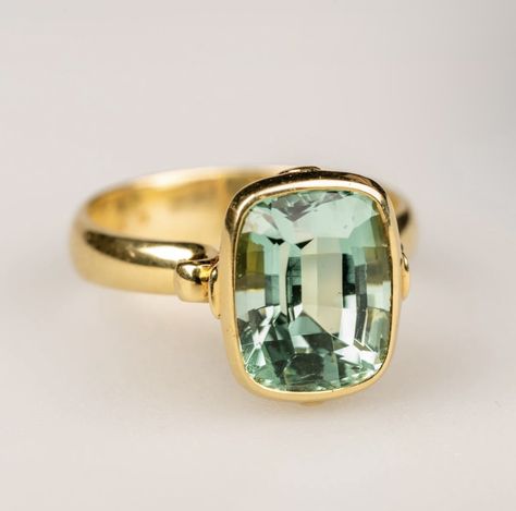 Green Tourmaline Ring, Ring Bezel, Fine Art Jewelry, 18k Yellow Gold Ring, Tourmaline Ring, Yellow Gold Ring, Green Tourmaline, Relocation, Art Jewelry