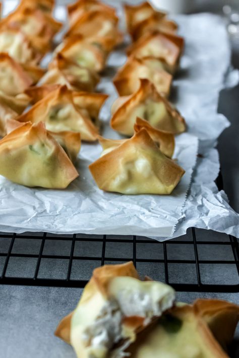 Oven Baked Wontons, Oven Baked Cream Cheese Wontons, Cream Cheese Wonton Recipes Baked, Goat Cheese Wontons, Cream Cheese Ragoons Baked, Appetizers Using Wonton Wrappers, Cream Cheese Wontons Baked, Cream Cheese Wonton Recipes, Cream Cheese Ragoons