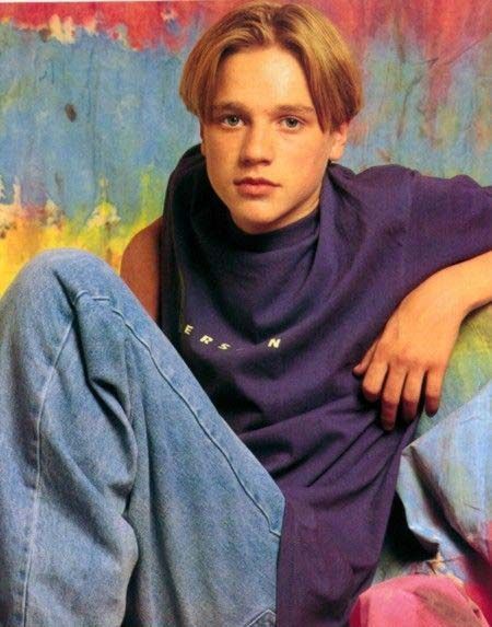 Devin Sawa 90s, Devin Sawa, Devon Sawa, 90s Boys, You Are So Beautiful To Me, Teen Magazines, Hair Stayl, Retro Photos, Teen Magazine