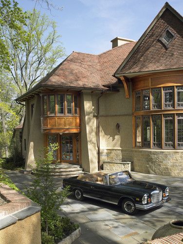 Wooden turrets, and the Round Room/Window designs are reminiscent of Victorian style. Stone Exterior Houses, Bow Window, Traditional Exterior, Tudor Style, Stone House, Ideas Pictures, Craftsman Style, Beautiful Architecture, New Wall