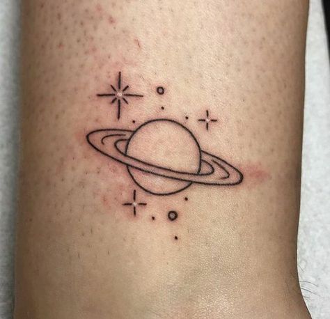 Saturn Tattoo. Tatoos Cute Girly, Saturn Matching Tattoos, Disco Saturn Tattoo, Galaxy Small Tattoo, Mini Saturn Tattoo, Planets Tatoos, Cute Saturn Tattoos, Tattoo Ideas Saturn, Space Tattoos Small Simple