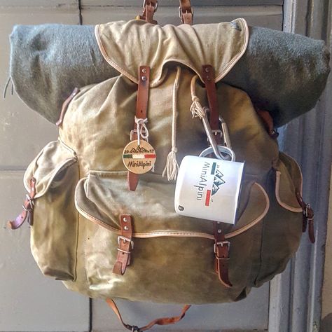 Set your rucksuck for next adventure with MiniAlpini Bushcraft Pack, Bushcraft Backpack, Adventure Bags, Bushcraft Gear, Fire And Water, Basic Skills, Vintage Backpacks, Vintage Camping, Back Bag