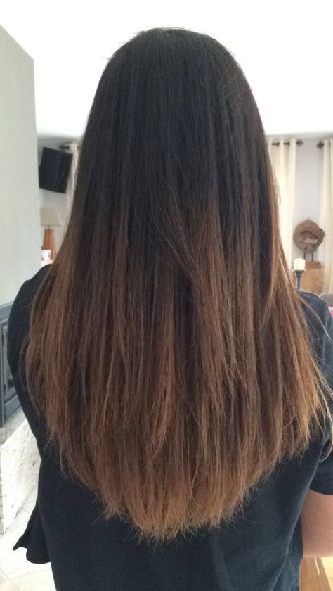 Straight Hair Ombre Brown, Dark Brown Hair Faded Into Light Brown, Black To Brown Ombre Hair Long, Natural Brown Ombre Hair, Highlight Ends Of Hair, Black To Brown Ombre Hair Straight, Ombre Hair Color For Black Hair Straight, Highlights Brown Hair Ends, Brown Dip Dye Hair