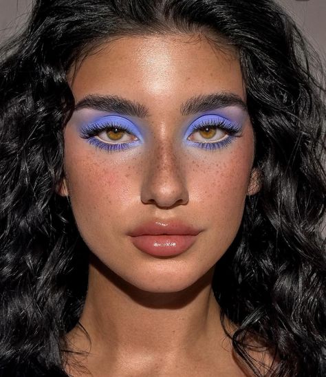 Fashion Week Makeup, Pastel Makeup, Makeup Nails Art, Dope Makeup, Make Up Inspo, Creative Makeup Looks, Beauty Goals, Glowy Makeup, Facepaint