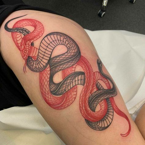 Black Red Tattoo, Dragon Tattoo Leg, Snake Tattoo Ideas, Black Snake Tattoo, Thigh Piece Tattoos, Black Dragon Tattoo, Butterfly Hand Tattoo, Full Tattoo, Pieces Tattoo