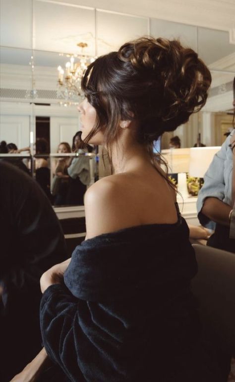 Madison Beer, Her Hair, Free Crochet, A Woman, Black Dress, Beer, Mirror, Crochet, Hair