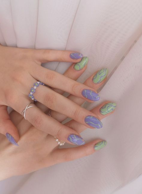 Green And Lilac Nails, Green And Purple Nails, Lilac Nails Design, Violet Nails, Lilac Nails, Nails Gel Nails, Nails Purple, Purple Nail Designs, Blush Nails