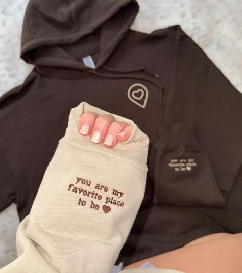 If they sent this to you, they wanna get matching hoodies🤭💕 Which one would you wear with ur partner/ bestie??❣️ some recent orders🌷 This gift is something they will wear forever & when they wear it they’ll be reminded of how much love & appreciation you have for them🫶🏼 SHOP NOW~Link in bio<3 ~~ #anniversary #anniversarygift #gift #embroiderymachine #embroidery #custominitials #asmr #embroideryasmr #SmallBusiness #bfgiftideas #gfgiftideas #boyfriendgiftideas #girlfriendgiftideas #match... Partner Gifts, Hoodies Design Ideas, 3 Anniversary, Hoodies Ideas, Customized Hoodies, Matching Hoodies For Couples, Matching Hoodies, Bf Gifts, Cute Couple Gifts