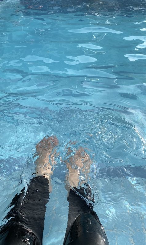 Summing Pool Snapchat, Fake Swimming Snaps, Water Park Snap, Swimming Pool Snapchat, Swimming Pool Aesthetic Photos, Fake Pool Snaps, Swimming Pool Snap, Swimming Aesthetic Pool, Pool Snap