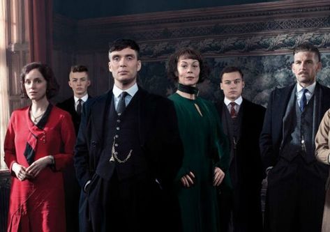 peakyblinders Cillian Murphy Wife, Peaky Blinders Season 6, Peaky Blinders 4, Shelby Family, Hairstyle Guide, Body Fat Reduction, Peaky Blinders Season, Finn Cole, Steven Knight