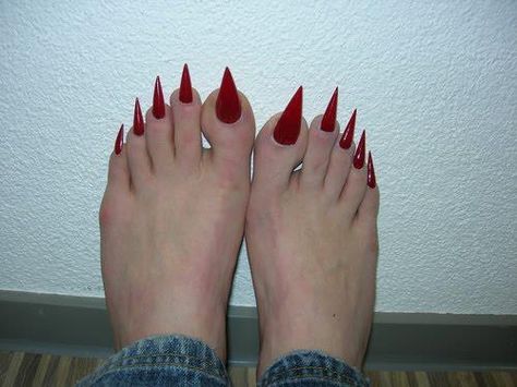 Toe Nails Ugly Socks, Long Toenails, Pointed Nails, Fashion Fail, Nail Art Tutorial, Nail Art Design, Toe Nails, Long Nails, Summer Nails