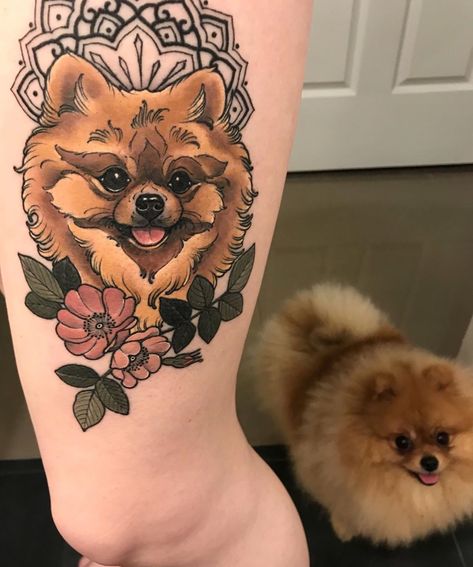 Great tattoo for the leg. Pomeranian Tattoo, Tattoo Pet, Small Dog Tattoos, Happiness Tattoo, Dog Tattoo Ideas, Pomeranian Lovers, Best Tattoo Ideas, Happy Stuff, Leg Tattoo Men