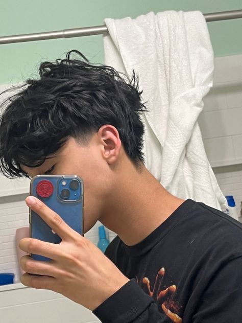 Taper Fade Short Hair, Haircut Selfie, Photo Hijab, Asian Man Haircut, Mens Haircuts Short Hair, Guy Haircuts Long, Men Haircut Curly Hair, Taper Fade Haircut, Asian Haircut