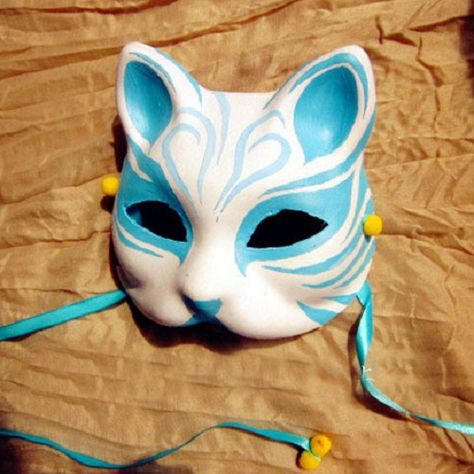 Half Face Hand-Painted Japanese Style Fox Mask Kitsune Blue Pattern Cosplay Masquerade for Party Halloween(China (Mainland)) Japanese Fox Mask, Japanese Fox, Kitsune Mask, Kitsune Fox, Mask Painting, Japanese Mask, Fox Mask, Japanese Cat, Cool Masks