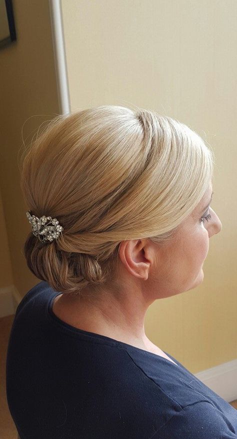 Grandmother Hairstyles, Bride Updo, Mother Of The Bride Hair, Bride Hair, Peinados Fáciles Para Cabello Corto, Penteado Cabelo Curto, Bridal Hair And Makeup, Long Blonde Hair, Wedding Hair And Makeup