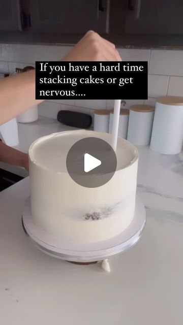 Kupcake Konnoisseur on Instagram: "This is my favorite method for stacking a cake!   I don’t typically use a central dowel since I transport tiered cakes with a cake safe, or I insert a central dowel after stacking the tiers.  To ensure everything is properly aligned and supported, I place the cake card directly on top of the cake that will be underneath the next tier.  Would you try this method?  Let me know if you have any questions. 😁   #cakedecorating #cakedecorator #cake #cakelove #cakelover #cakes #cakesofinstagram #cakesofig #cakesofinsta #cakeartist #bakers #bakersofinstagram #bakersofig #cakedecoratingtips #lovelandco #lovelandcolorado #instagood #caked #cakedesigner #cakestagram" Stacking A Wedding Cake, Cake Stacking, Cake Frosting Tips, Cake Transport, Cake Dowels, Meringue Frosting, Cake Structure, Tiered Cakes Birthday, How To Stack Cakes