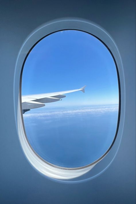 Air Plane Window View, Airplane Window Drawing, Plane View Aesthetic, Plane Window Aesthetic, Airplane Window Aesthetic, Plane Window View, Airport Pics, Stop Frame Animation, Airplane Aesthetic