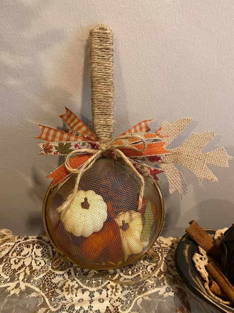 Strainer Crafts, Stuffed Pumpkin, Fall Pumpkin Crafts, Fall Decor Diy Crafts, Fall Decor Dollar Tree, Dollar Tree Fall, Fall Decor Inspiration, Mesh Strainer, Fall Deco