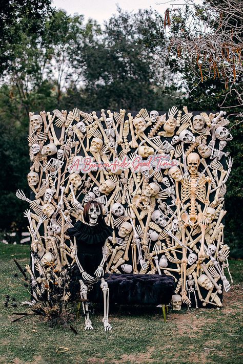 Spooky skeleton themed backyard Halloween party | Party + Entertaining Ideas | 100 Layer Cake Halloween Event Decorations, Halloween Park Decorations, Halloween Surprise Party, Bday Halloween Party, Spooky Party Ideas For Adults, Halloween Party Display, Halloween Decorations For Birthday Party, Halloween Garage Decorations Party, Halloween Themed Parties For Adults