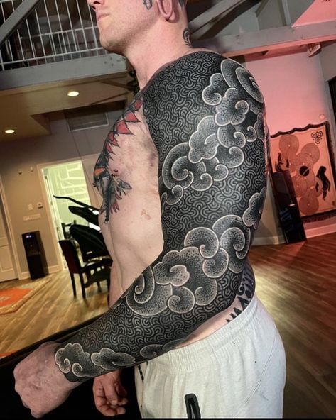 Geometric irezumi tattoo Japanese Geometric Tattoo, White Over Black Tattoo, Tattoo Sleeve Cover Up, Japanese Geometric, Muscular Guy, Irezumi Tattoo, Solid Black Tattoo, Geometric Sleeve Tattoo, Tattoo Spots