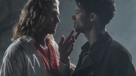 Iwtv Louis, Vampire Header, Louis And Lestat, Jacob Anderson, Gay Vampire, Lestat And Louis, Sam Reid, Vampire Shows, Vampire Series