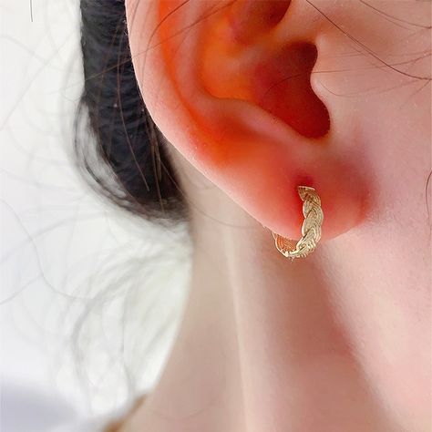 Channel the elegance of a Roman goddess with our Woven Plait Huggie Hoops, crafted in 10K gold. ✨ These stunning hoops feature intricate woven textures that add a touch of timeless style to any look. Elevate your jewelry collection and embrace divine beauty. #GoddessVibes #huggiehoops #hoopearrings #jewelry Shop now at https://arlois.com/products/woven-plait-huggie-hoops Amazing Spiderman Movie, Gold Jewellry, Spiderman Movie, Roman Goddess, Divine Beauty, Gold Fashion Necklace, Rings Necklace, Amazing Spiderman, Girly Jewelry