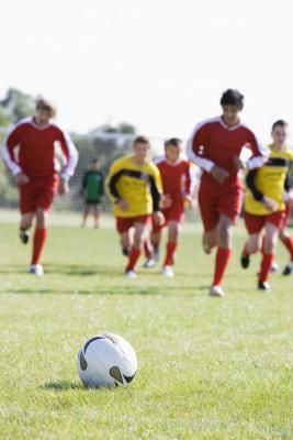 What To Eat For Breakfast Before A Soccer Game | LIVESTRONG.COM What To Eat For Breakfast, Soccer Drills For Kids, Soccer Workouts, Basketball Camp, Soccer Practice, Soccer Drills, Soccer Life, Soccer Tips, Soccer Game