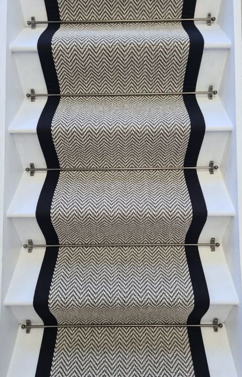 Java Quality Herringbone Stair Runner With 100 % Cotton Black Border | eBay Black Herringbone Stair Runner, Stair Carpet Ideas Grey, Black And White Bannister, Stairs Runner Carpet, Stair Runner With Rods, Painted Stairs With Runner, Herringbone Carpet Stairs, Stairs With Carpet Runner, Hall Stairs And Landing Decor