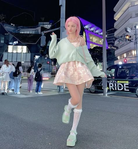 Pastel Fashion Outfits, Kpop Idol Fashion, Mikan Mandarin, Coquette Princess, Sanrio Aesthetic, Goth Harajuku, Kawaii Outfit, Hello Future, Kpop Concert Outfit