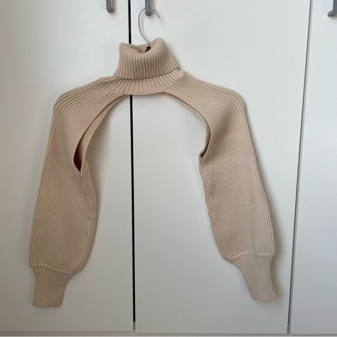 Brand New Shein Turtleneck Super Crop Sweater Without Tag!! One Size! Crop Sweater Pattern, Shein Turtleneck, Super Crop Sweater, Pause Game, Super Cropped Sweater, Turtleneck Outfits, Girls Turtleneck, Shein Sweater, Turtleneck Outfit