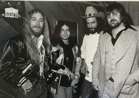 PAUL DAVIS, GARRY ROSSINGTON, RONNIE HAMMOND & DEAN DAUGHTRY @ STUDIO ONE-DORAVILLE, GA Atlanta Rhythm Section, Paul Davis, Southern Boys, Cover Pics, Great Bands, Pencil Sketch, Guitarist, Dean, Album Covers