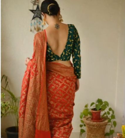 Blouse Backless, Backless Blouse Designs, Saree Blouse Neck Designs, Fashionable Saree Blouse Designs, Blouse Design Images, Sari Blouse Designs, Indian Saree Blouses Designs, Blouse Designs Indian, Silk Saree Blouse Designs