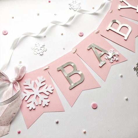 Snowflake Is On The Way, Winter Wonderland-party, Snowflake Banner, Winter Baby Shower Decorations, Winter Wonderland Party Theme, Welcome Baby Banner, Holiday Baby Shower, Snowflake Baby Shower, Party Fotos