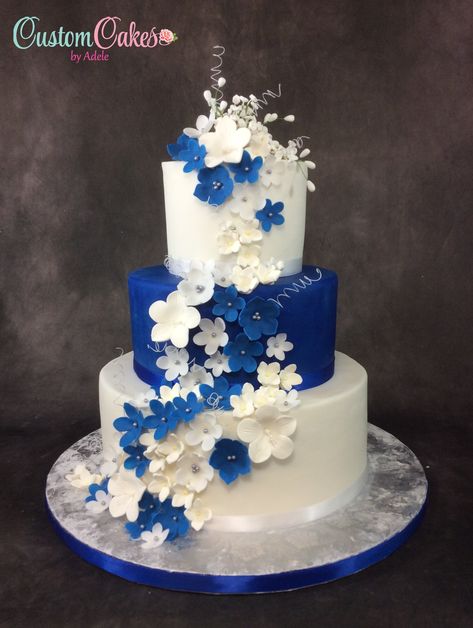 Royal Blue Wedding Cake, Royal Blue Wedding Cakes, Royal Blue Cake, Royal Blue Wedding Theme, Quince Cakes, Quince Cake, Blue Wedding Cake, Quinceanera Cakes, Blue Quince