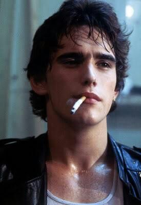 #TheOutsiders - Dallas 'Dally' Winston Matt Dillon The Outsiders, Young Matt Dillon, The Outsiders Cast, Cinema Video, Dallas Winston, 80s Actors, The Outsiders 1983, 90s Actors, 80s Men