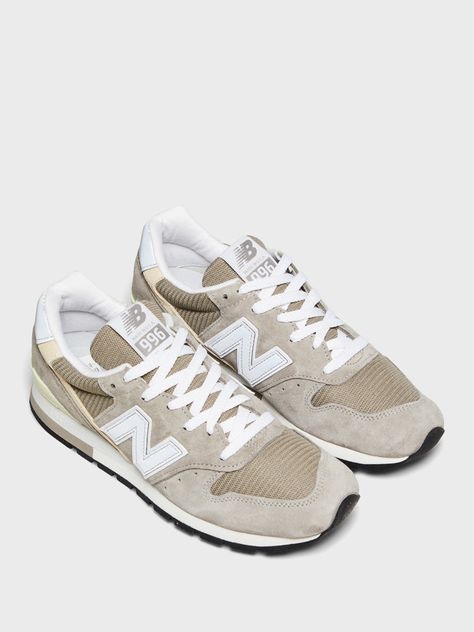 Introduced in 1988, the 996 was the first radical offshoot of the original 990, the 996's technological features represented six years of development. New Balance 996, Grey Fashion, New Balance, Online Store, Sneakers, Grey, How To Wear