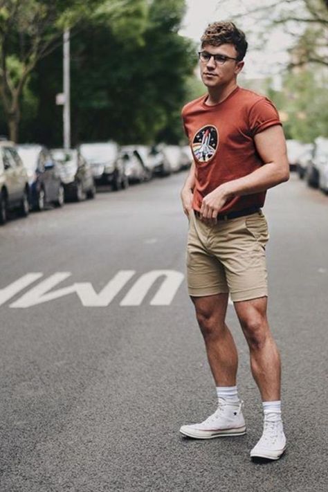 Summer Outfits Ideas, Mens Summer Outfits, Smart Men, Best Mens Fashion, How To Look Handsome, Foto Poses, Outfit Trends, Men Fashion Casual Outfits, Summer Outfits Men