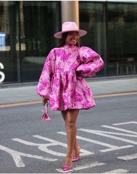 @ edaowofashion on Instagram Hide Pregnancy, Pink Brocade Dress, English Outfit, Afrocentric Fashion, Derby Outfits, Classy Gowns, Brocade Dress, Flair Dress, Stylish Maternity Outfits