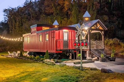 Train Caboose, Dinner Train, Train Whistle, Tennessee Vacation, Train Depot, Smoky Mountain, Vintage Train, Train Car, Pigeon Forge