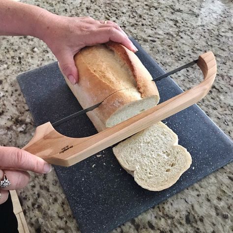 Cherry Bread, Handmade Bread, Damascus Chef Knives, Wooden Knife, Nut Bread, Damascus Knife, Knife Set Kitchen, Chef Knife Set, Bread Knife