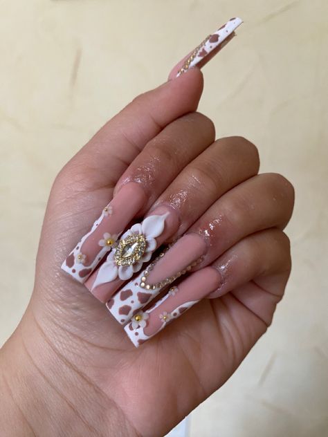 Nails Of Instagram, Cow Print Bling Nails, Fuerza Regida Concert Nails, Vaquero Nails, Cowgirl Print Nails, Nashville Themed Nails, Cow Print Nails Acrylic Long, Acrylic Nails Coffin Short Pink, Cowgirl Acrylic Nails