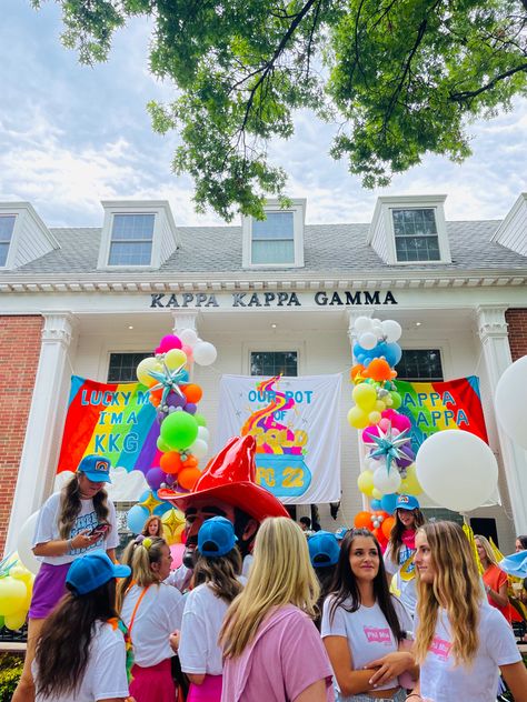 Kkg Bid Day Themes, Kappa Kappa Gamma Bid Day, Recruitment Outfits, Sorority Bid Day, College Sorority, Bid Day Themes, Kappa Kappa Gamma, Phi Mu, Lucky Charms