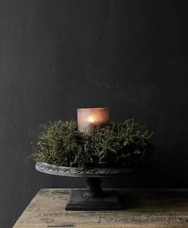 Neutral Christmas Decor, Dark Christmas, Christmas Interiors, Natural Christmas, Deco Floral, Modern Christmas, Christmas Love, Christmas Deco, Green Christmas