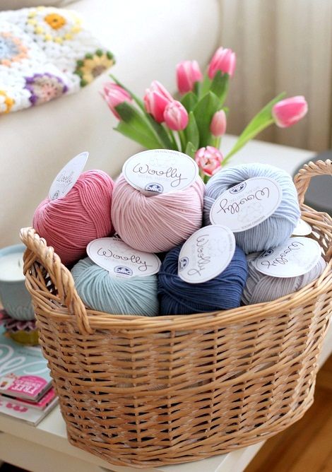 Yarn Storage, Cat Air, Diy Gifts For Boyfriend, Wool Shop, Pink Tulips, Yarn Shop, Ideas For, Diy Birthday, Wicker Laundry Basket