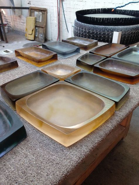 Cast Glass Bowl, Glass And Ceramics, Cast Glass Art, Glass Interior Design, Glass Casting, Design Objects, Cast Glass, Lighting Accessories, Square Plates