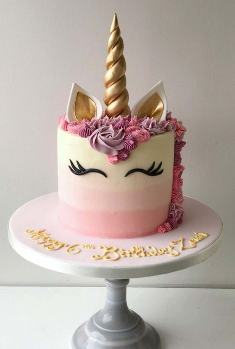 Pink & Gold Unicorn cake | Celebration cakes Unicorn Cake Easy, Unicorn Cake Ideas, Diy Unicorn Cake, Easy Unicorn Cake, Kue Fondant, Unicorn Birthday Party Cake, Unicorn Cake Pops, Cake Unicorn, Cake Techniques